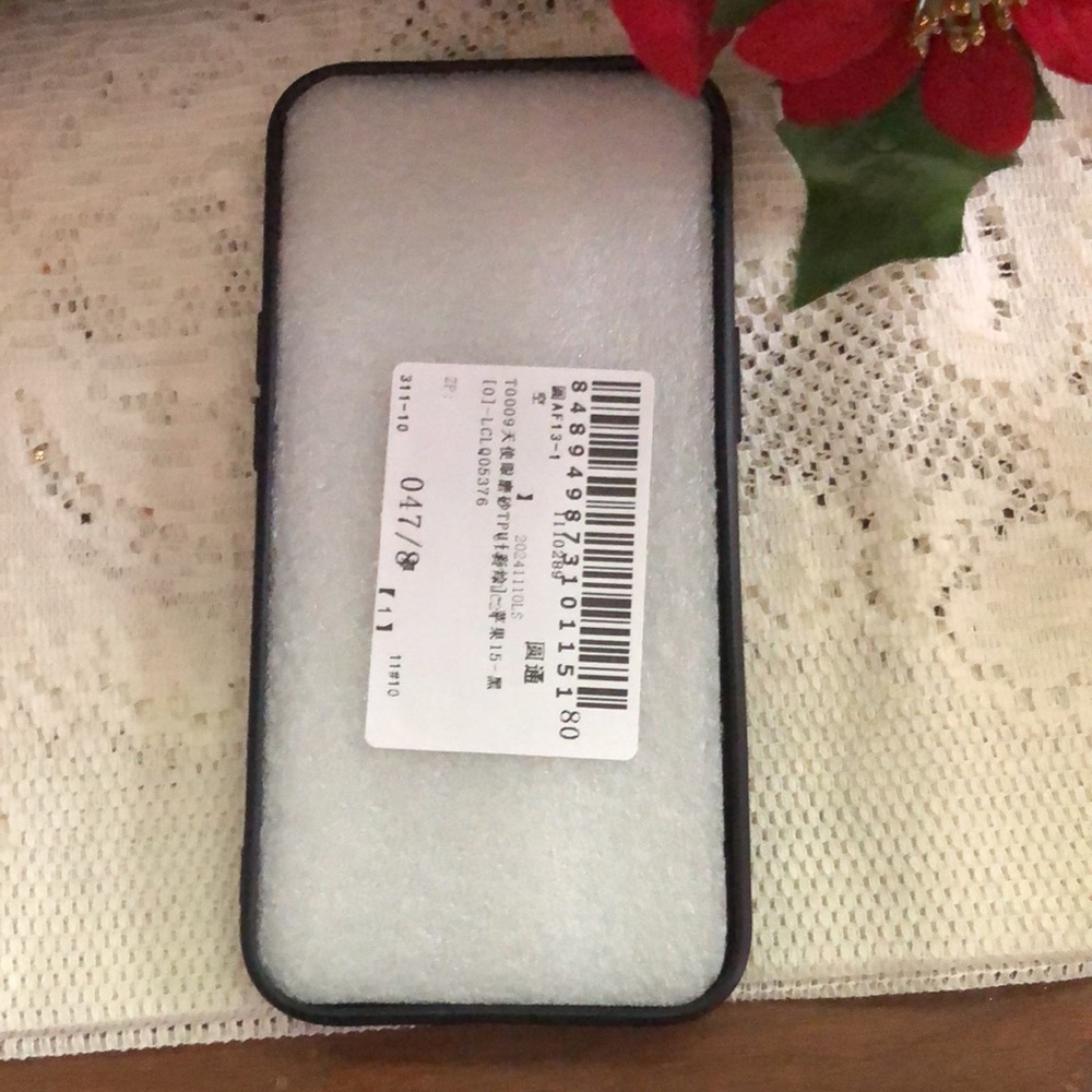 iPhone 15 case - Picture 2 of 2